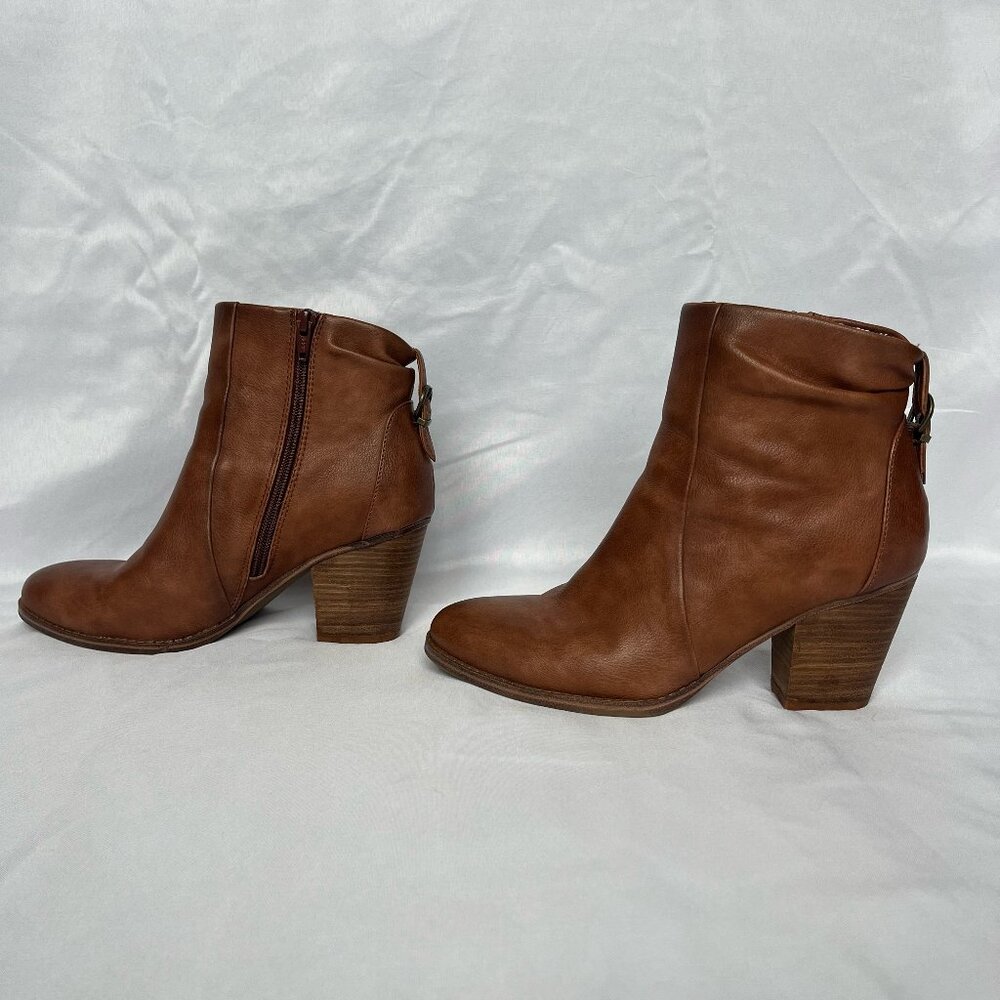 BareTraps Brown Leather Chunk Heel Ankle Boots